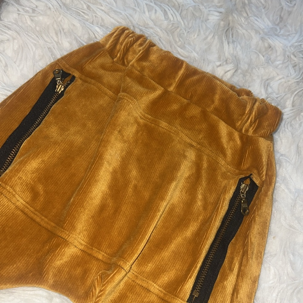 Fall joggers - Picture 2 of 3